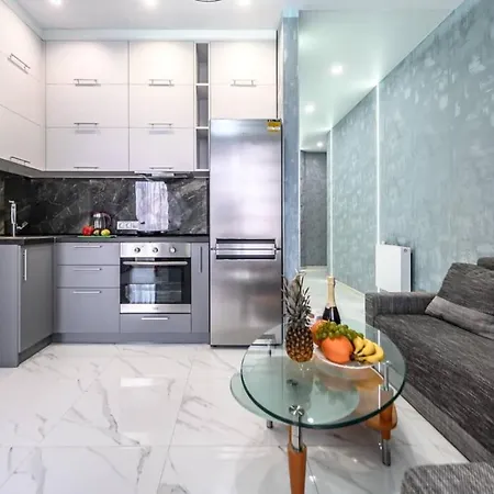 бесті апартаменти, 2 спальні, вид моря 0523 Fainorent