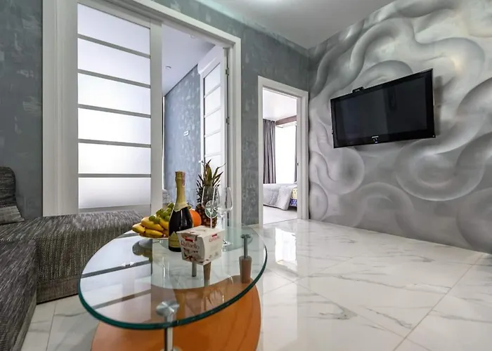 бесті апартаменти, 2 спальні, вид моря 0523 Apartment